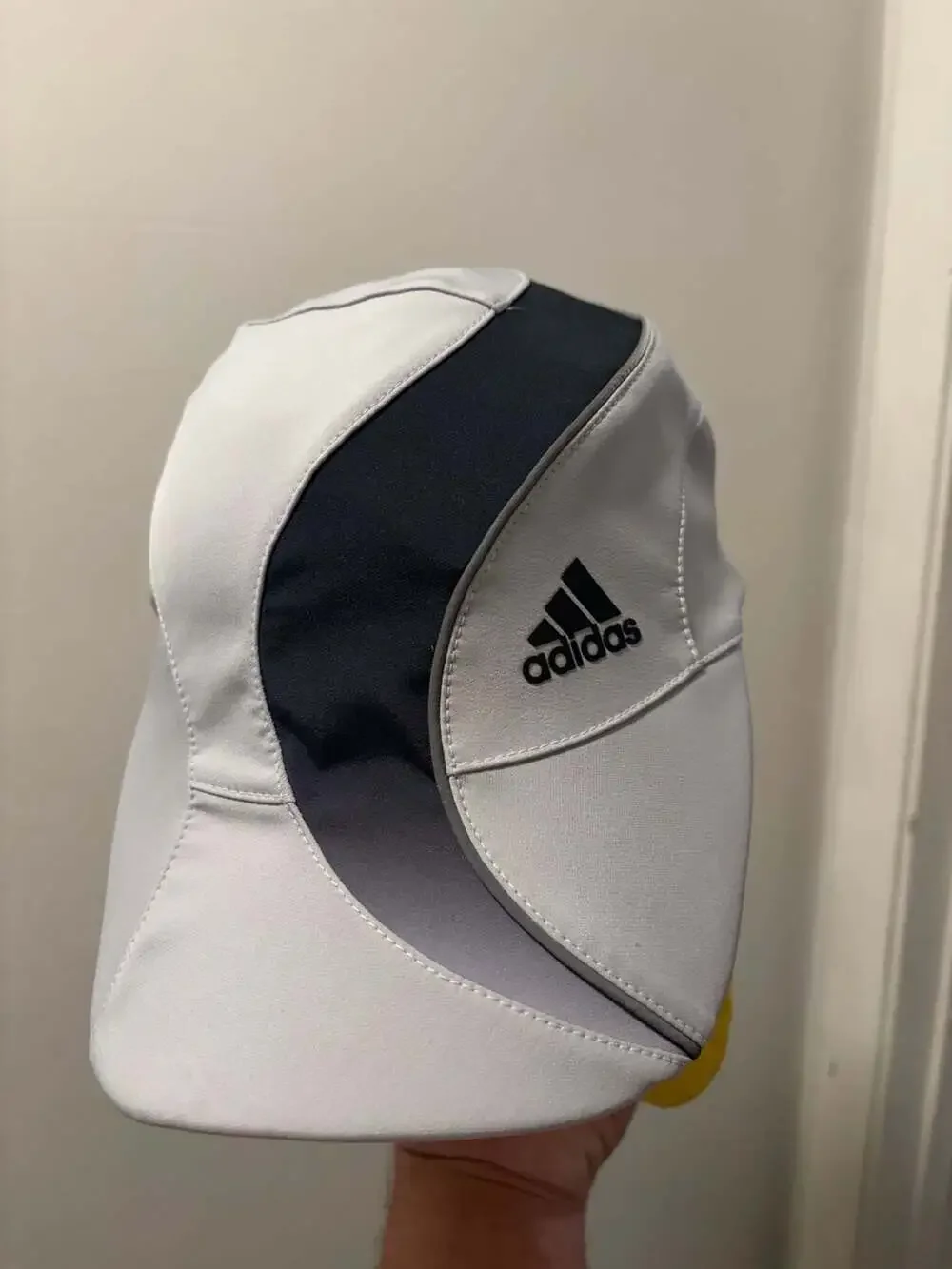Adidas Dynamic Cutlines Cap Grey Two OSFM Running Hat KD3920